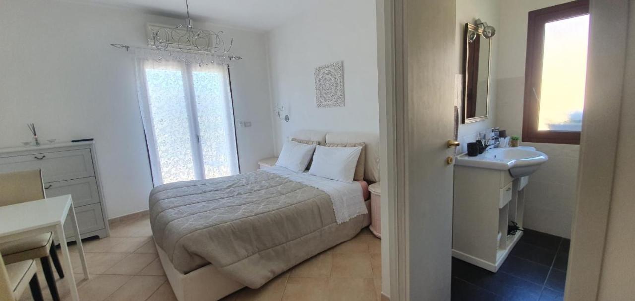 B&B Villa Orchidea Олбия Екстериор снимка
