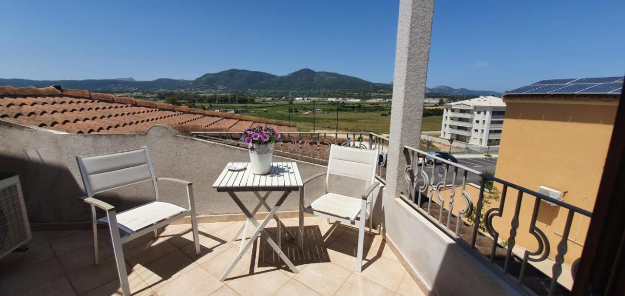 B&B Villa Orchidea Олбия Екстериор снимка